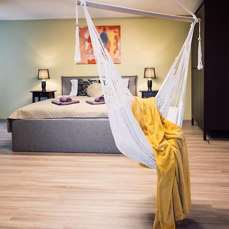 Rothko Apartment/8 Guests/4Bedrooms/Riga Old Town Екстериор снимка