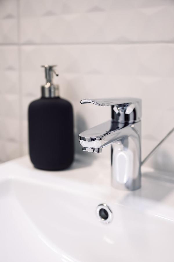 Rothko Apartment/8 Guests/4Bedrooms/Riga Old Town Екстериор снимка