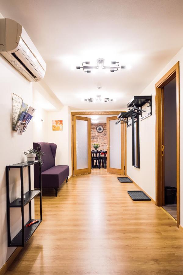 Rothko Apartment/8 Guests/4Bedrooms/Riga Old Town Екстериор снимка