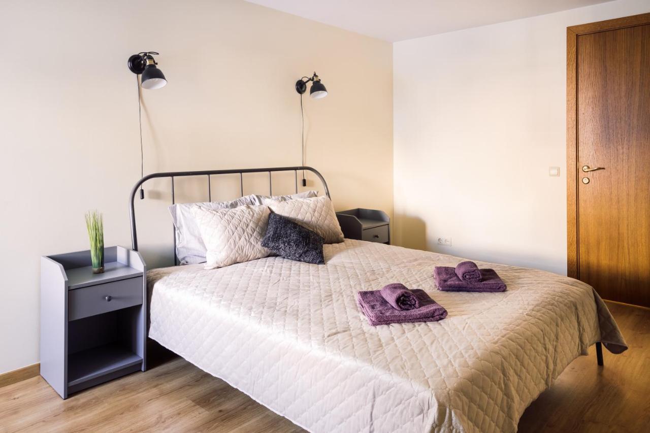 Rothko Apartment/8 Guests/4Bedrooms/Riga Old Town Екстериор снимка