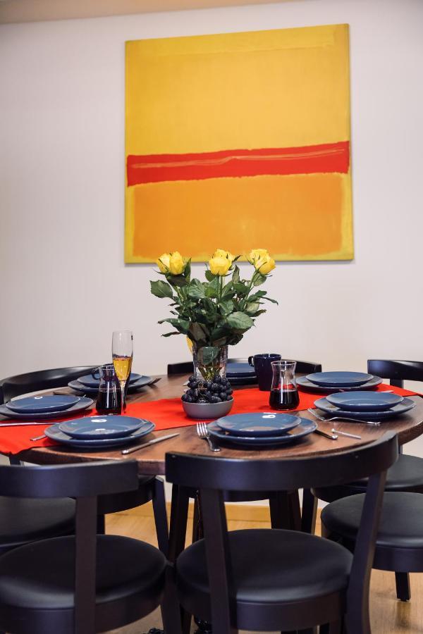 Rothko Apartment/8 Guests/4Bedrooms/Riga Old Town Екстериор снимка