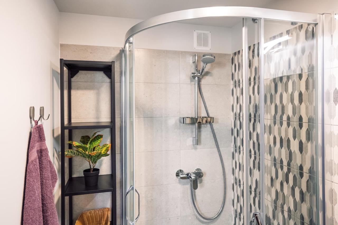 Rothko Apartment/8 Guests/4Bedrooms/Riga Old Town Екстериор снимка