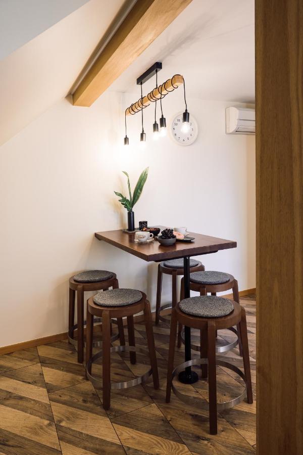 Rothko Apartment/8 Guests/4Bedrooms/Riga Old Town Екстериор снимка